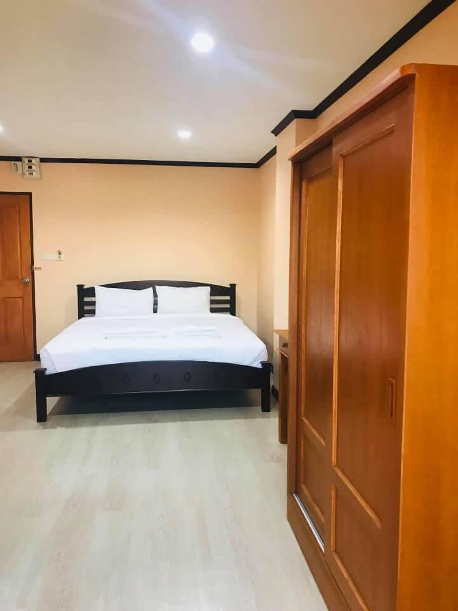 Bp Grand Hotel Chiang Mai Dış mekan fotoğraf
