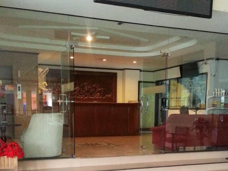 Bp Grand Hotel Chiang Mai Dış mekan fotoğraf