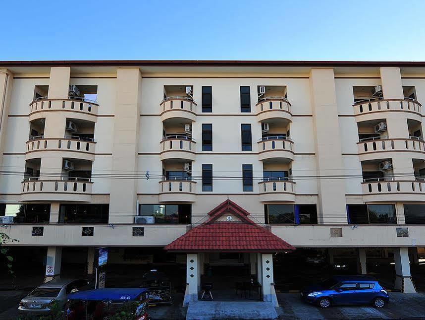 Bp Grand Hotel Chiang Mai Dış mekan fotoğraf